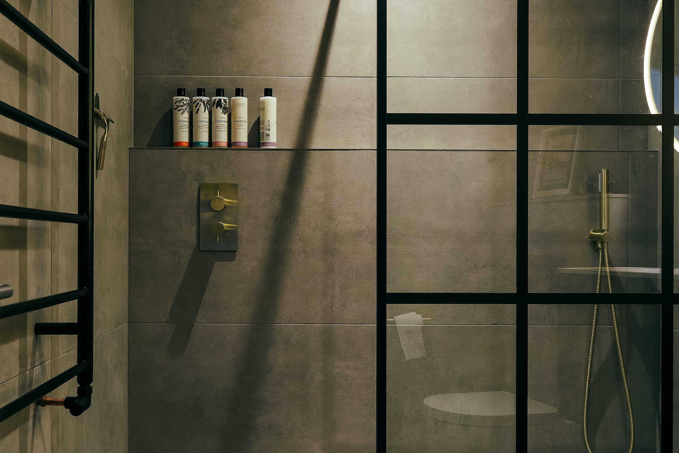 Bathroom &middot; Complete refurbishment