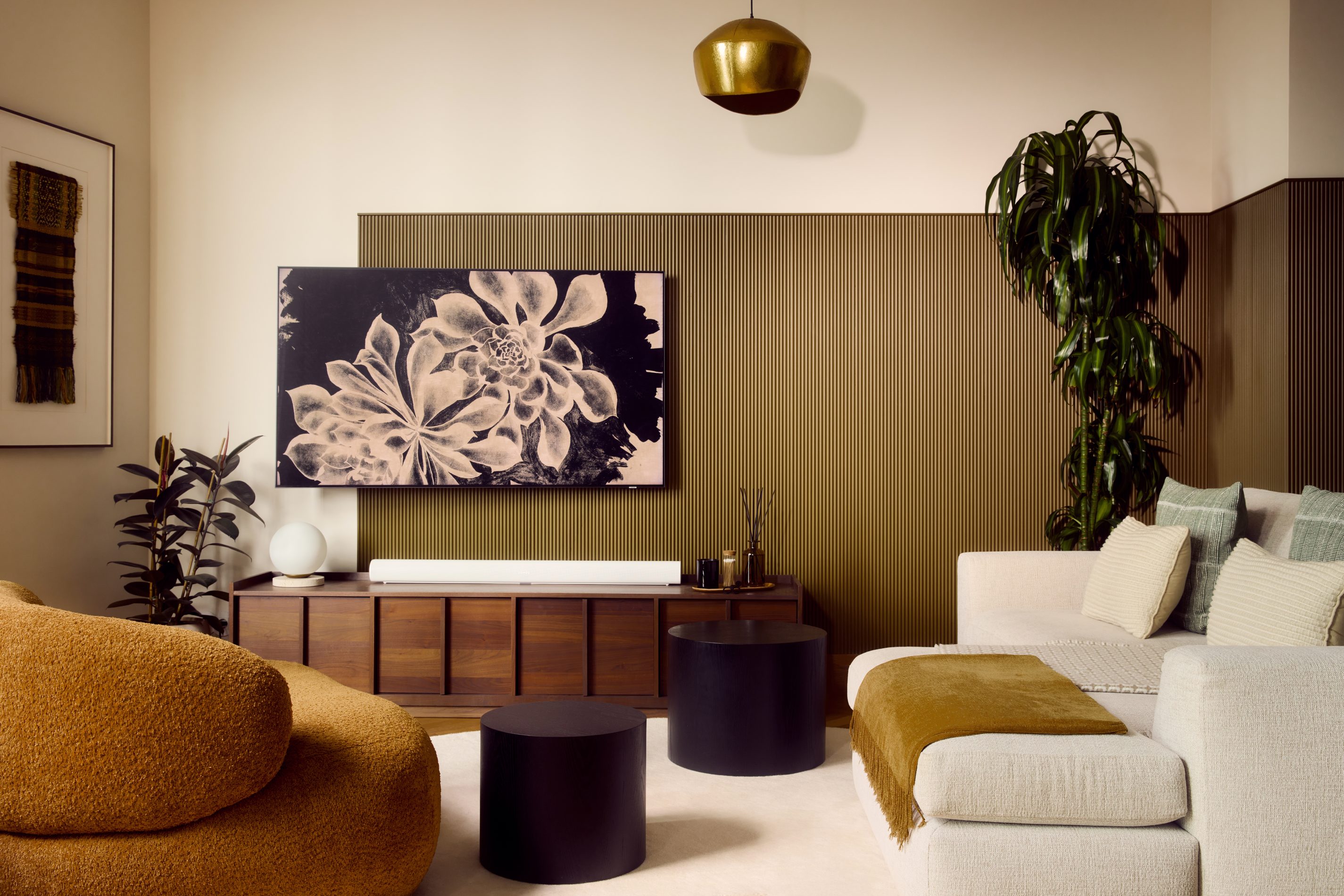 Lisbon &middot; Living room